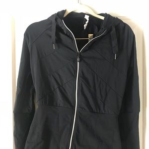 Lululemon black zip up hoodie size 6